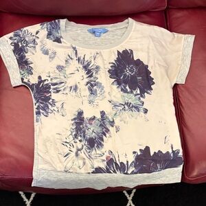 Simply Vera Vera Wang Kids Floral Tee in Cream and Purple